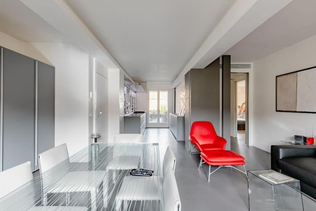 Via Cortirola Luxury Apartment เปซาโร ภายนอก รูปภาพ